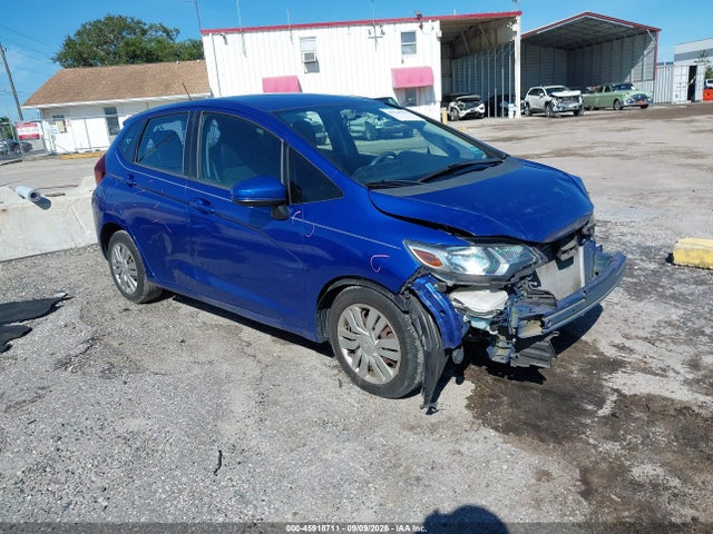 Aukcja sprzedaży 2015 Honda Fit Lx, vin: 3HGGK5H57FM748533, numer aukcji: 45918711