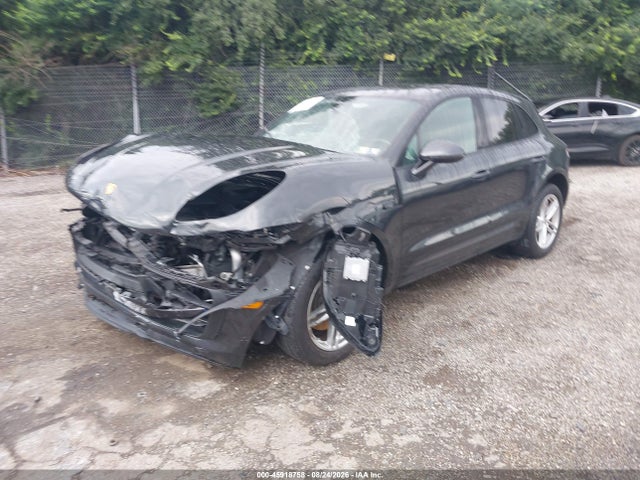 Porsche Macan T 2024 WP1AA2A55RLB00080 Image 2