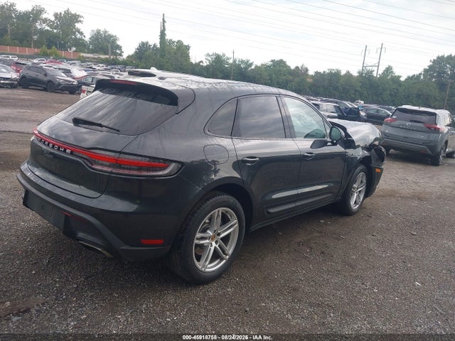 Porsche Macan T 2024 WP1AA2A55RLB00080 Image 4