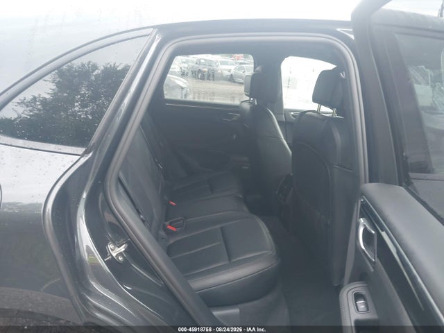 Porsche Macan T 2024 WP1AA2A55RLB00080 Image 8