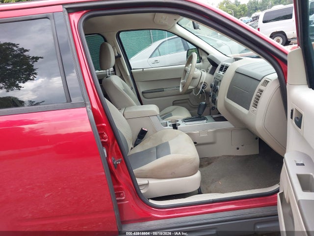 45918804 :رقم المزاد ، 1FMCU93138KD90338 vin ، 2008 Ford Escape Xlt مزاد بيع