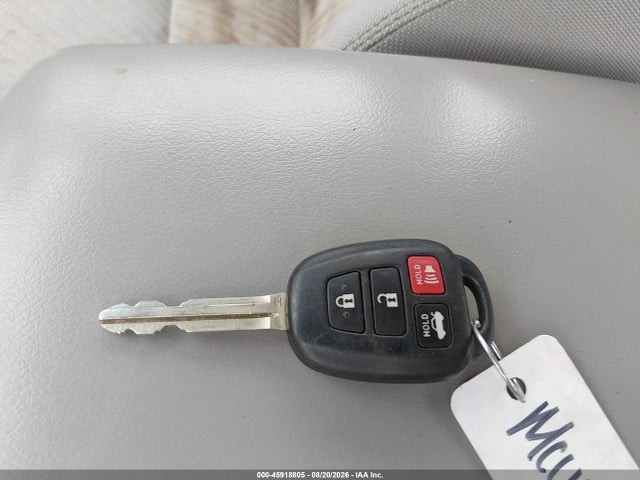 2017 Toyota Camry Le მანქანა იყიდება აუქციონზე, vin: 4T1BF1FK5HU447641, აუქციონის ნომერი: 45918805