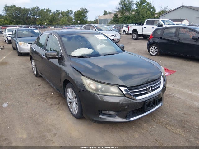Auction sale of the 2014 Honda Accord Ex, vin: 1HGCR2F70EA136585, lot number: 45918886
