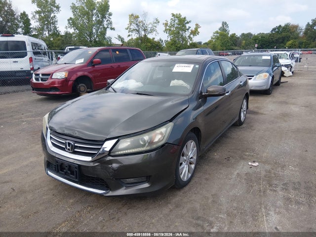 2014 Honda Accord Ex მანქანა იყიდება აუქციონზე, vin: 1HGCR2F70EA136585, აუქციონის ნომერი: 45918886