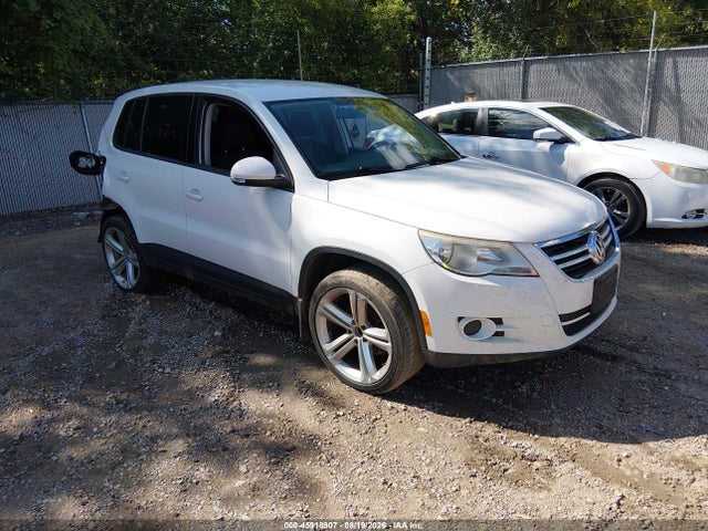 2009 Volkswagen Tiguan S მანქანა იყიდება აუქციონზე, vin: WVGCV75N49W524883, აუქციონის ნომერი: 45918907
