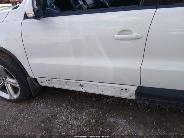 2009 Volkswagen Tiguan S მანქანა იყიდება აუქციონზე, vin: WVGCV75N49W524883, აუქციონის ნომერი: 45918907
