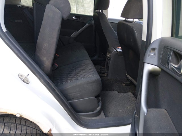 2009 Volkswagen Tiguan S მანქანა იყიდება აუქციონზე, vin: WVGCV75N49W524883, აუქციონის ნომერი: 45918907