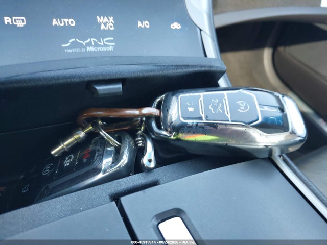45918914 :رقم المزاد ، 3LN6L2J9XER830210 vin ، 2014 Lincoln Mkz مزاد بيع