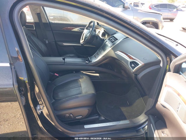 45918914 :رقم المزاد ، 3LN6L2J9XER830210 vin ، 2014 Lincoln Mkz مزاد بيع