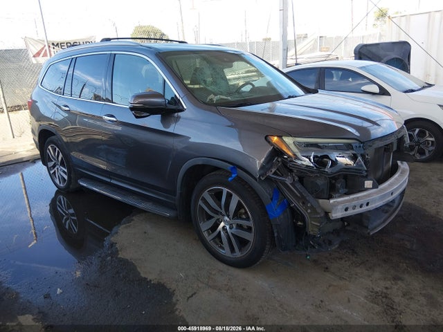 Auction sale of the 2017 Honda Pilot Touring, vin: 5FNYF5H90HB023180, lot number: 45918969