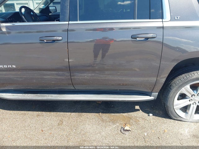 45919003 :رقم المزاد ، 1GNSKHKC0HR187845 vin ، 2017 Chevrolet Suburban Lt مزاد بيع