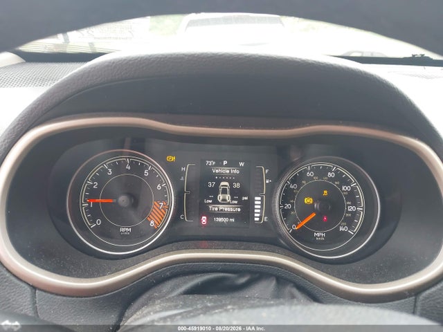 2015 Jeep Cherokee Latitude მანქანა იყიდება აუქციონზე, vin: 1C4PJMCS2FW685821, აუქციონის ნომერი: 45919010