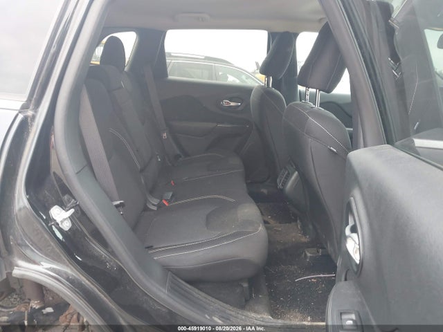 2015 Jeep Cherokee Latitude მანქანა იყიდება აუქციონზე, vin: 1C4PJMCS2FW685821, აუქციონის ნომერი: 45919010