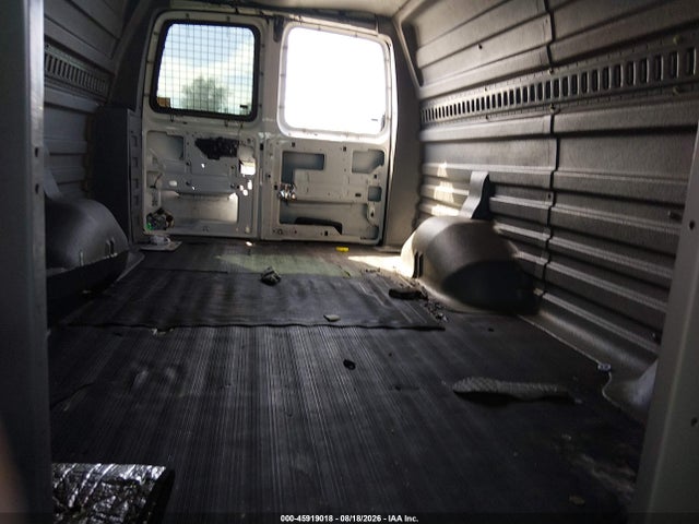 45919018 :رقم المزاد ، 1GCFG15X551250420 vin ، 2005 Chevrolet Express مزاد بيع