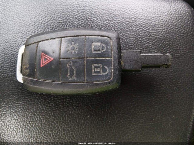 Aukcja sprzedaży 2011 Volvo C30 R-design/t5 (retail Only), vin: YV1672MKXB2193482, numer aukcji: 45919084
