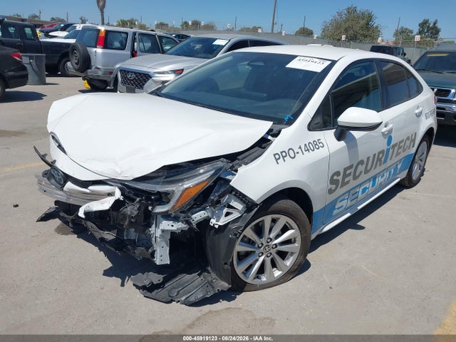 Toyota Corolla Hybrid Le 2024 JTDBCMFE8R3030255 Image 2