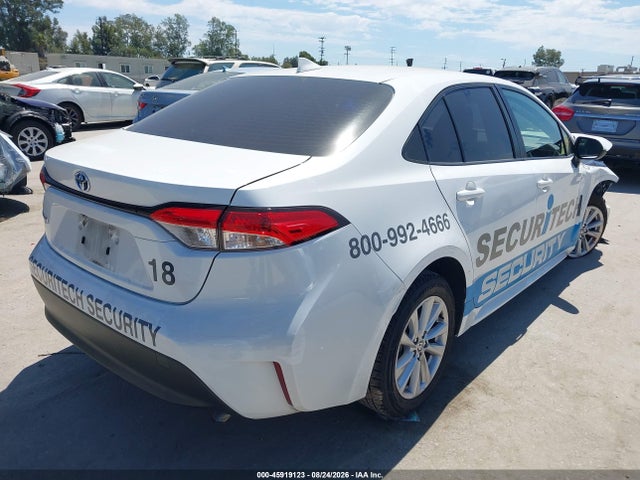 Toyota Corolla Hybrid Le 2024 JTDBCMFE8R3030255 Image 4