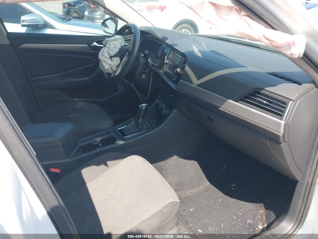 Продажа на аукционе авто 2020 Volkswagen Jetta 1.4t R-line/1.4t S/1.4t Se, vin: 3VWCB7BU3LM049532, номер лота: 45919143