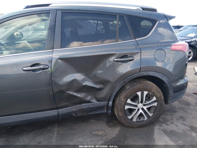 45919155 :رقم المزاد ، JTMBFREV2JD252021 vin ، 2018 Toyota Rav4 Le مزاد بيع