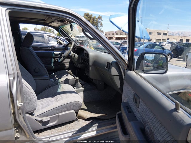 1993 Toyota 4runner Vn39 Sr5 მანქანა იყიდება აუქციონზე, vin: JT3VN39WXP0110052, აუქციონის ნომერი: 45919180