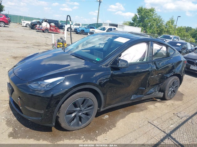 2025 Tesla Model Y Long Range Dual Motor All-wheel Drive მანქანა იყიდება აუქციონზე, vin: 7SAYGDEE6SA340557, აუქციონის ნომერი: 45919298