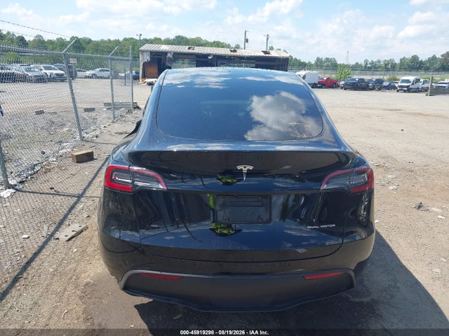 2025 Tesla Model Y Long Range Dual Motor All-wheel Drive მანქანა იყიდება აუქციონზე, vin: 7SAYGDEE6SA340557, აუქციონის ნომერი: 45919298
