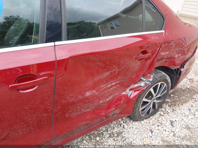 45919307 :رقم المزاد ، 3VWDB7AJ1HM377731 vin ، 2017 Volkswagen Jetta 1.4t Se مزاد بيع