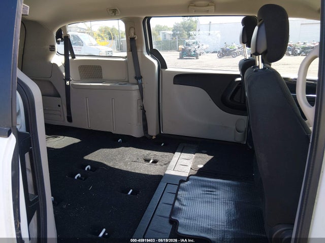 Продаж на аукціоні авто 2016 Dodge Grand Caravan American Value Pkg, vin: 2C4RDGBG7GR330720, номер лоту: 45919403