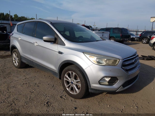 45919429 :رقم المزاد ، 1FMCU9GD0HUB64962 vin ، 2017 Ford Escape Se مزاد بيع