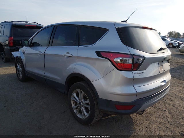 45919429 :رقم المزاد ، 1FMCU9GD0HUB64962 vin ، 2017 Ford Escape Se مزاد بيع