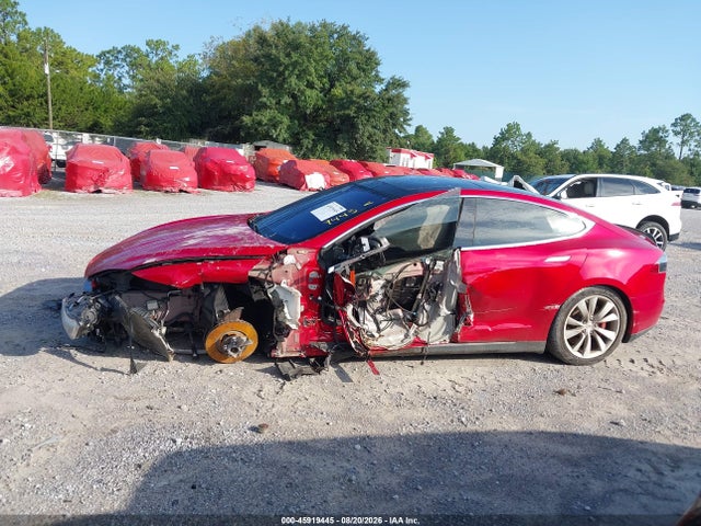 2014 Tesla Model S P85d მანქანა იყიდება აუქციონზე, vin: 5YJSA1H28EFP62681, აუქციონის ნომერი: 45919445