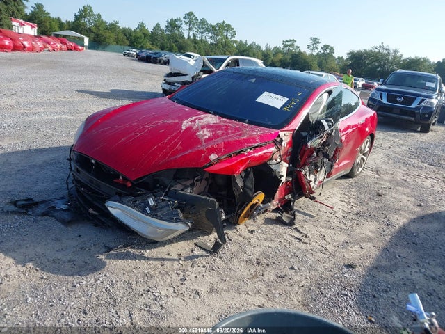 2014 Tesla Model S P85d მანქანა იყიდება აუქციონზე, vin: 5YJSA1H28EFP62681, აუქციონის ნომერი: 45919445