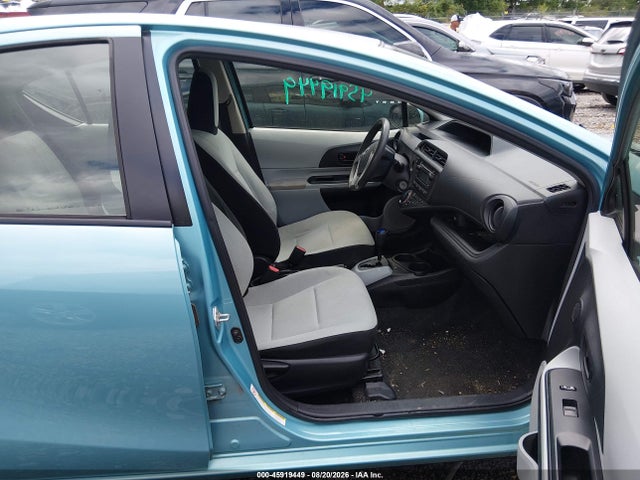 2013 Toyota Prius C One მანქანა იყიდება აუქციონზე, vin: JTDKDTB36D1058054, აუქციონის ნომერი: 45919449