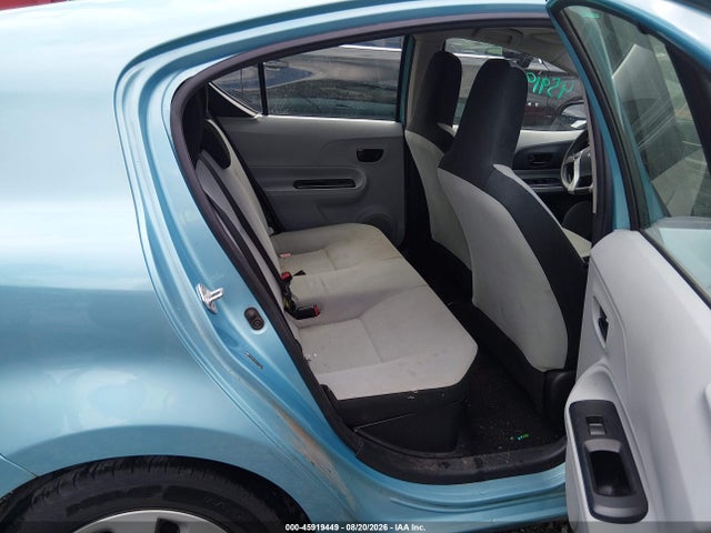 2013 Toyota Prius C One მანქანა იყიდება აუქციონზე, vin: JTDKDTB36D1058054, აუქციონის ნომერი: 45919449