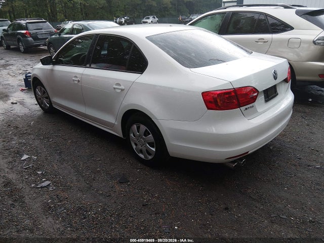 2014 Volkswagen Jetta 2.0l S მანქანა იყიდება აუქციონზე, vin: 3VW2K7AJ9EM275127, აუქციონის ნომერი: 45919469