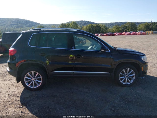 2017 Volkswagen Tiguan 2.0t Wolfsburg Edition მანქანა იყიდება აუქციონზე, vin: WVGSV7AX1HK002933, აუქციონის ნომერი: 45919536