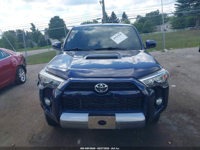 2016 Toyota 4runner Trail მანქანა იყიდება აუქციონზე, vin: JTEBU5JR2G5299135, აუქციონის ნომერი: 45919546