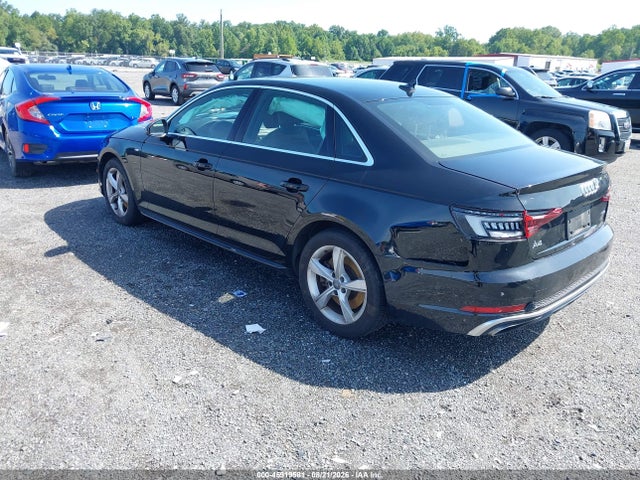 Продаж на аукціоні авто 2019 Audi A4 45 Premium, vin: WAUDNAF4XKA030684, номер лоту: 45919581