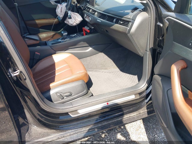 Продаж на аукціоні авто 2019 Audi A4 45 Premium, vin: WAUDNAF4XKA030684, номер лоту: 45919581