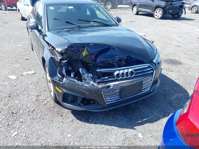 Продаж на аукціоні авто 2019 Audi A4 45 Premium, vin: WAUDNAF4XKA030684, номер лоту: 45919581