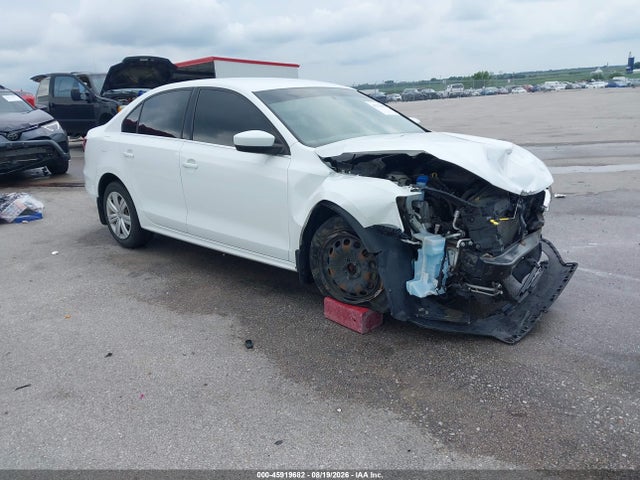 45919682 :رقم المزاد ، 3VW2B7AJ0HM218576 vin ، 2017 Volkswagen Jetta 1.4t S مزاد بيع