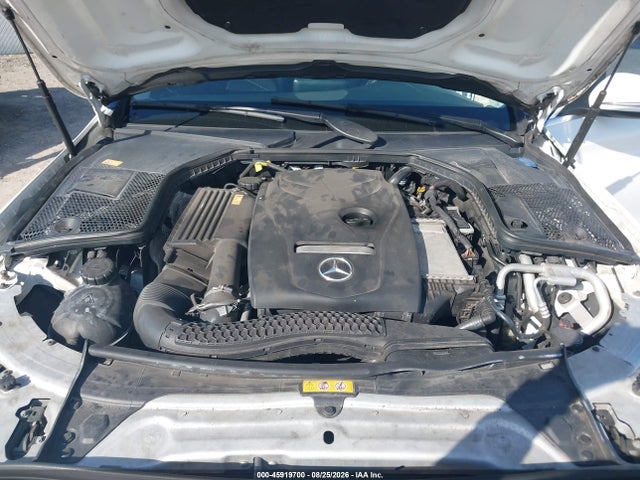 45919700 :رقم المزاد ، 55SWF4KB5GU166703 vin ، 2016 Mercedes-benz C 300 4matic مزاد بيع