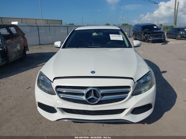 45919700 :رقم المزاد ، 55SWF4KB5GU166703 vin ، 2016 Mercedes-benz C 300 4matic مزاد بيع