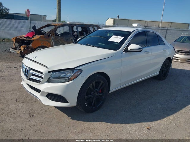 45919700 :رقم المزاد ، 55SWF4KB5GU166703 vin ، 2016 Mercedes-benz C 300 4matic مزاد بيع