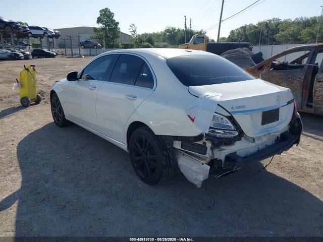 45919700 :رقم المزاد ، 55SWF4KB5GU166703 vin ، 2016 Mercedes-benz C 300 4matic مزاد بيع