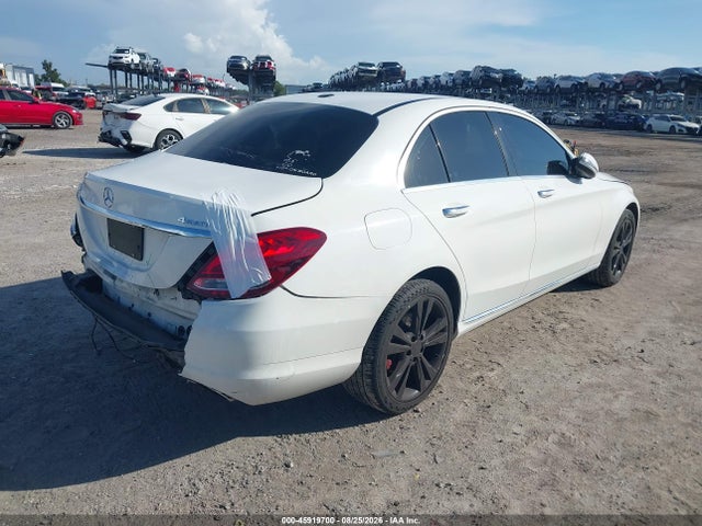45919700 :رقم المزاد ، 55SWF4KB5GU166703 vin ، 2016 Mercedes-benz C 300 4matic مزاد بيع