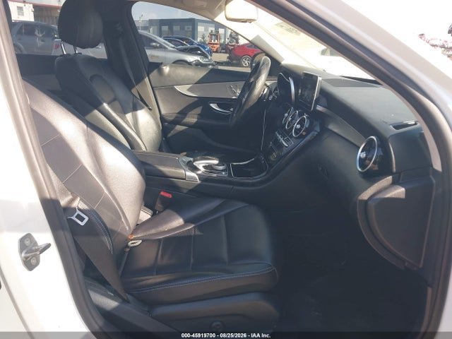 45919700 :رقم المزاد ، 55SWF4KB5GU166703 vin ، 2016 Mercedes-benz C 300 4matic مزاد بيع