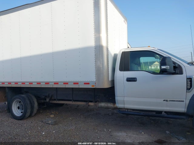 Ford F-550 Chassis Xl 2019 1FDUF5GT5KEF58540 Image 13