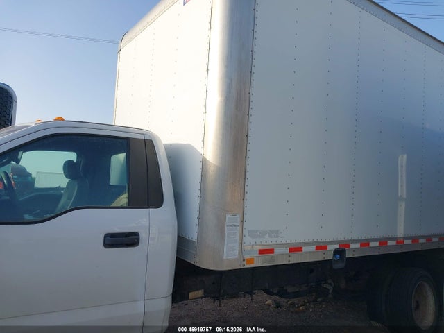 Ford F-550 Chassis Xl 2019 1FDUF5GT5KEF58540 Image 14