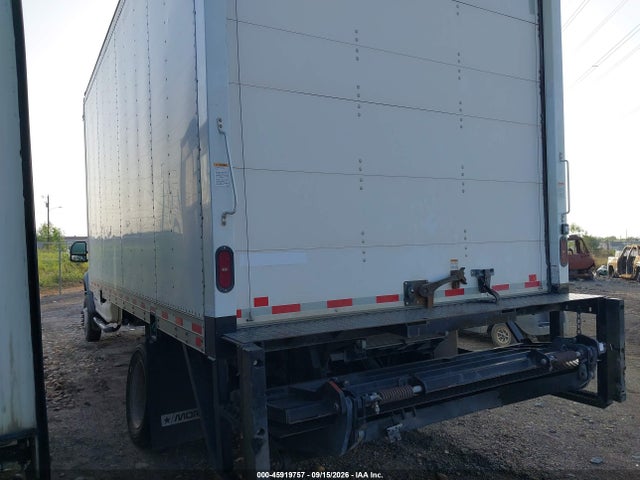 Ford F-550 Chassis Xl 2019 1FDUF5GT5KEF58540 Image 3